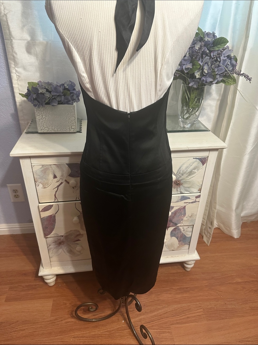 Cache Pleated Halter - Picture 6 of 8